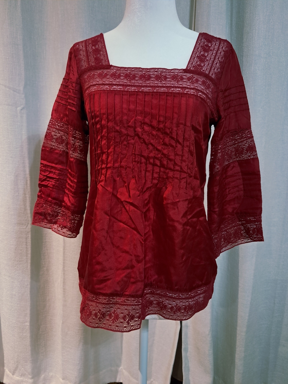 Red Lace-Trim Peasant Top - Women XSP